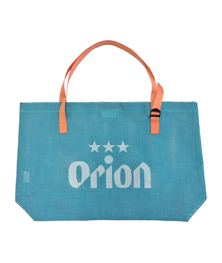 ライトグリーン