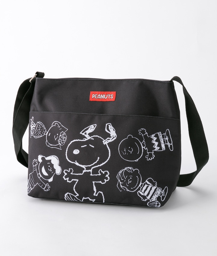 スヌーピー　SNOOPY ショルダーバッグ