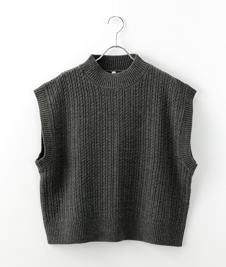 チャコルグレー