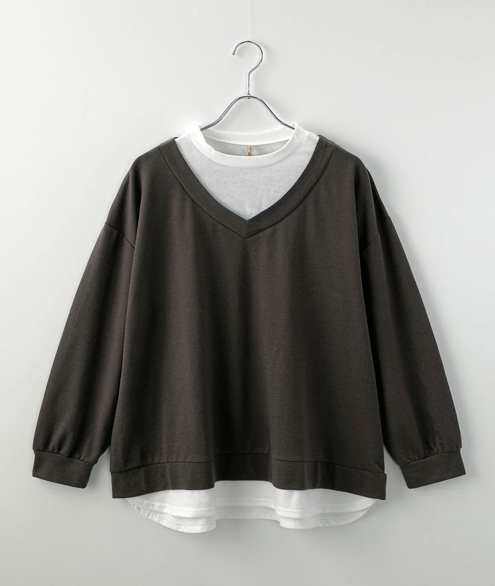 チャコルグレー