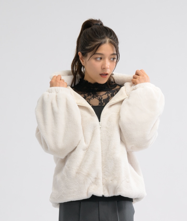 d132 【ベルシュカ】レディース トップス ふわふわ パーカー ファー M