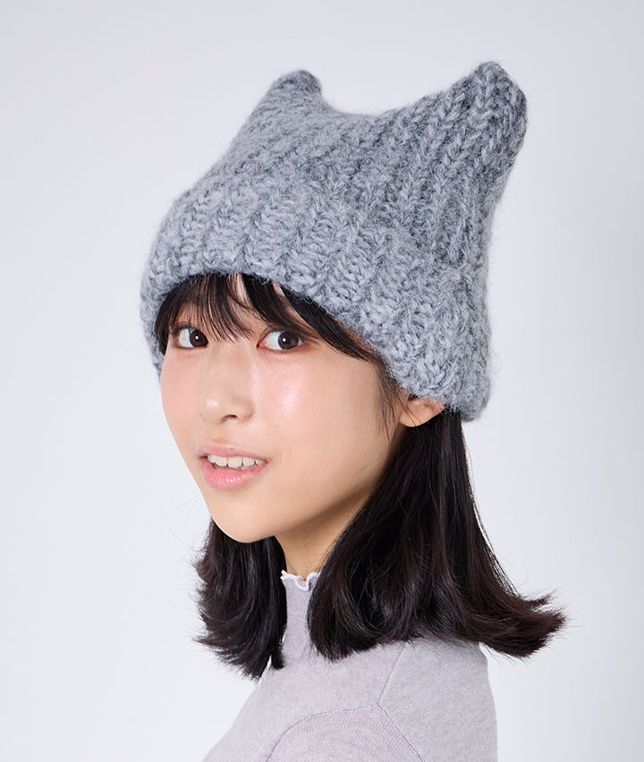 ハンドメイド☺︎秋冬猫耳ニット帽☺︎耳あて紐付き☺︎ゆったり癒しカラーグラデーション グラデーションネコミミニット帽(頭囲48～58㎝ グレー