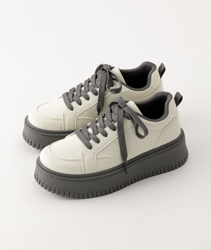 厚底スニーカー