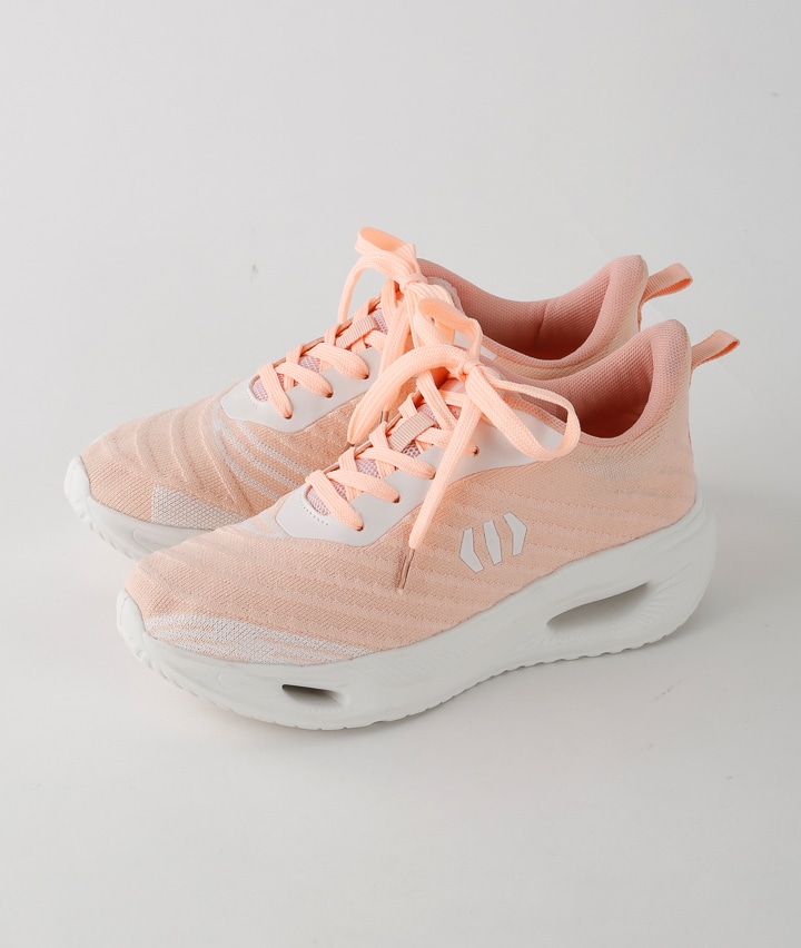 レースアップスニーカー