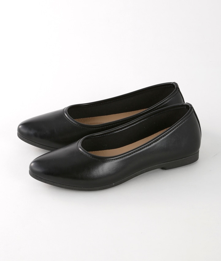 アーモンドトゥフラットパンプス