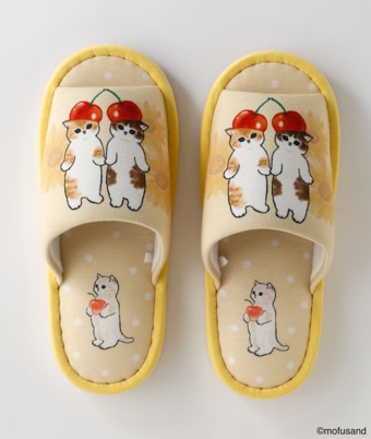 ＜スリッパ＞＜ｍｏｆｕｓａｎｄ＞もぎたてにゃんスリッパ(Ｍ