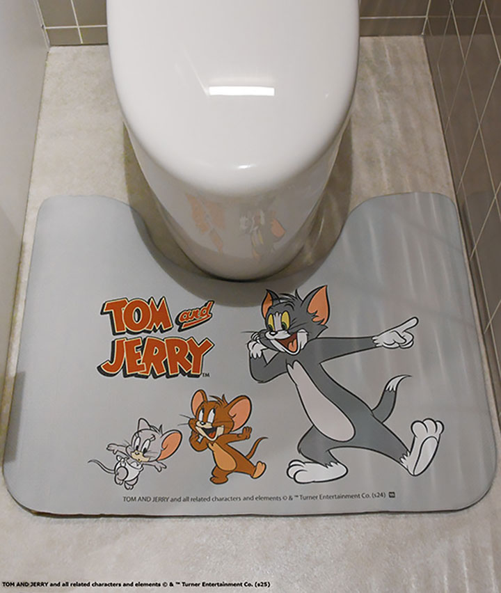 【トムとジェリー】（大判サイズ）チーズトリックＰＶＣトイレマット