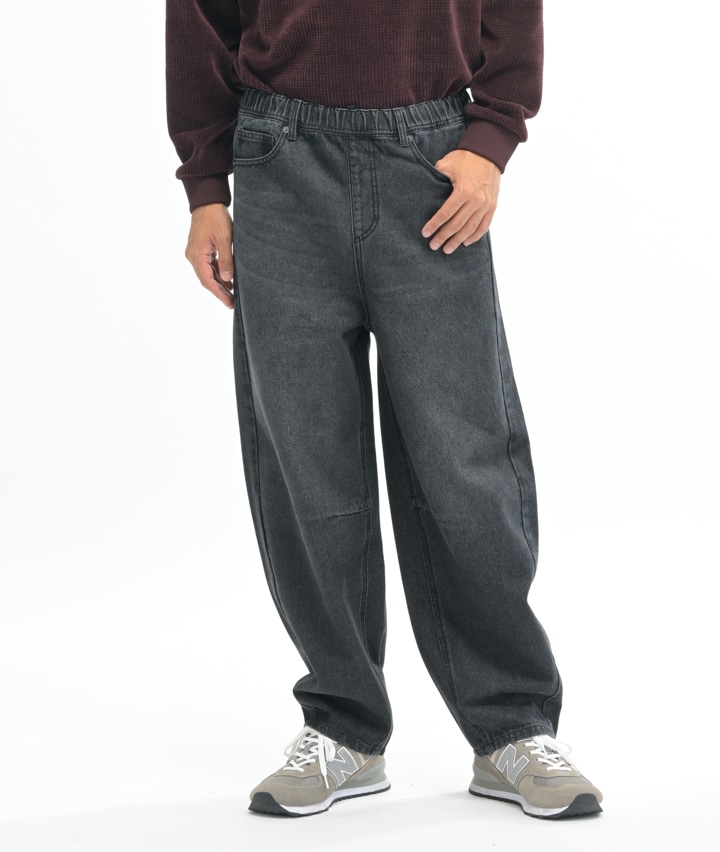 MOSCHINO ジッパー柄 スリムフィットパンツ ブラック MOSCHINO ジッパー柄 スリムフィットパンツ ブラック MOSCHINO