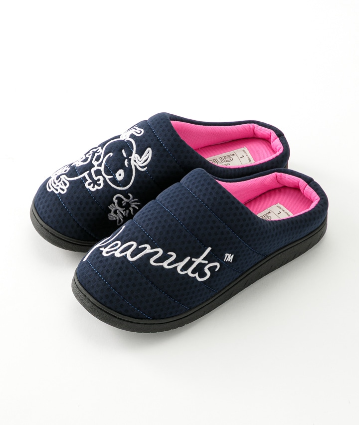 【ＰＥＡＮＵＴＳ】軽量メッシュサンダル