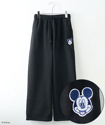 【Disney】(ミッキー)ワンポイント刺しゅうパンツ