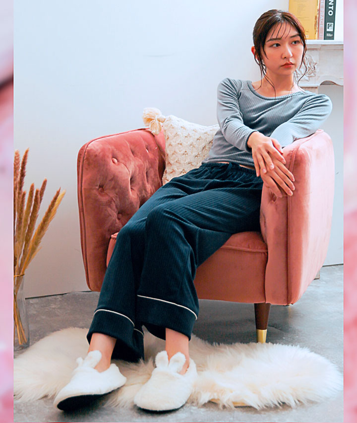 ふわとろストレートパンツ
