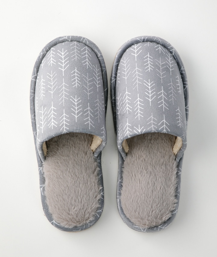 （Ｇｉｎｇｅｒのチカラ）（足なり＆かかとしっかり）冬の森柄スリッパ　Ｌ