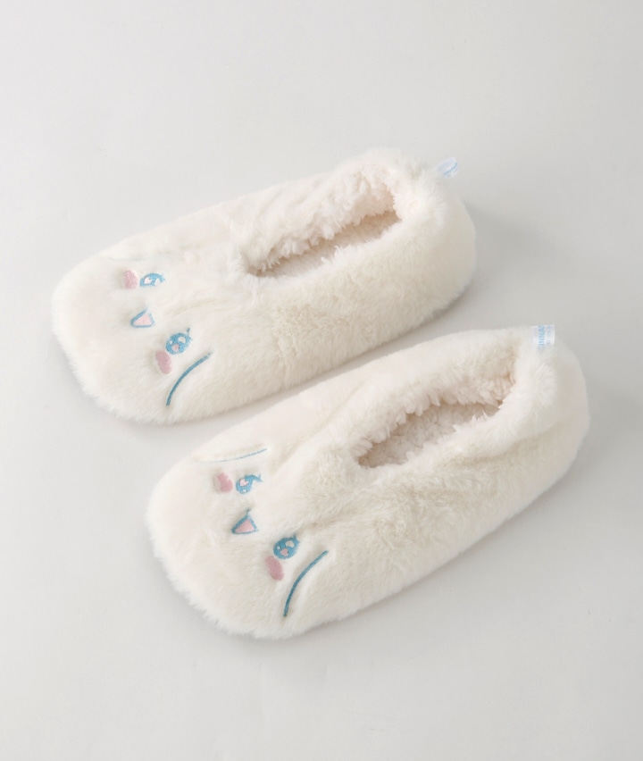 【サンリオキャラクターズ】【シナモロール】（１足物）裏ボアルームカバー