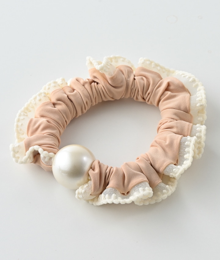 パールつきフリルシュシュ